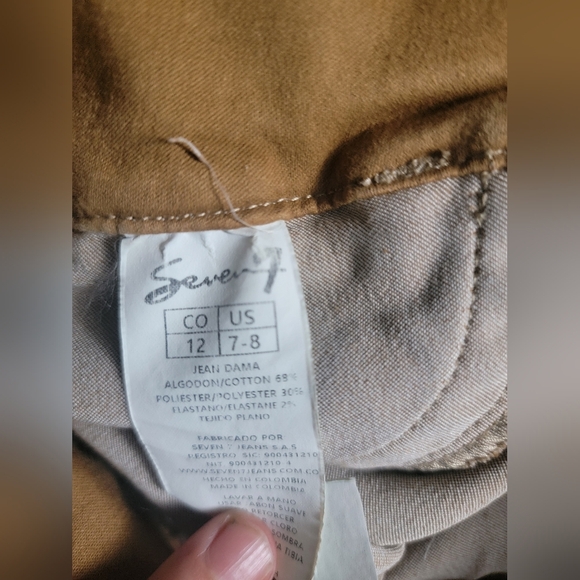 Elegant brown Jeans, blouse not included. Perfect for a special occasion. - Picture 3 of 6